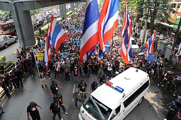 Tayland&#039;da sıkıyönetim ilan edildi