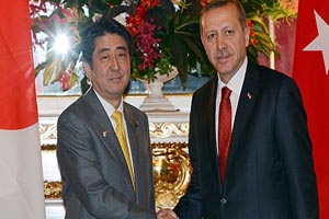 Erdoğan, Japonya Başbakanı Abe ile bir araya geldi