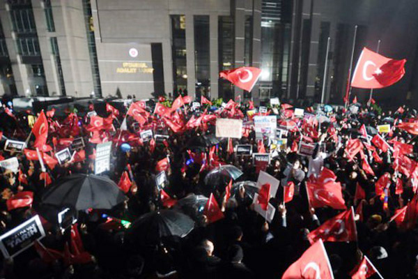 Cumhurbaşkanı Erdoğan&#039;a tüyler ürperten beddua