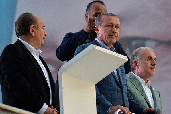 Liderler Erdoğan&#039;ı tebrik etti