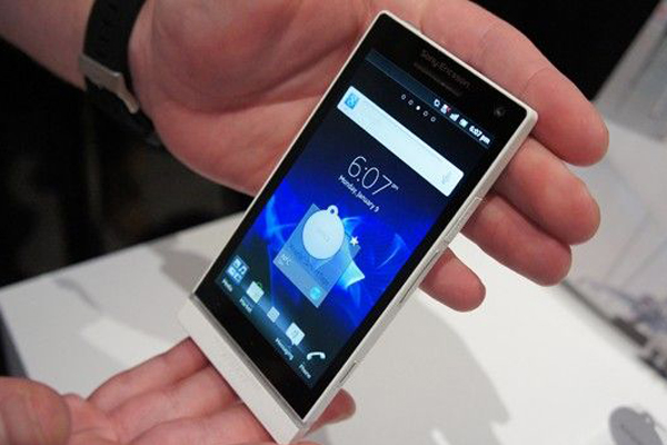 Xperia S tüm özellikleri ve videosu