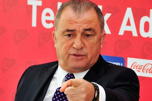 Fatih Terim gazeteciye patladı, &#039;Gol yemek için idman yapıyoruz&#039;