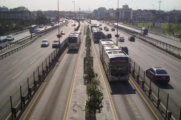 Yaşlı vatandaşlara müjde, 65 yaş üstüne ulaşım bedava