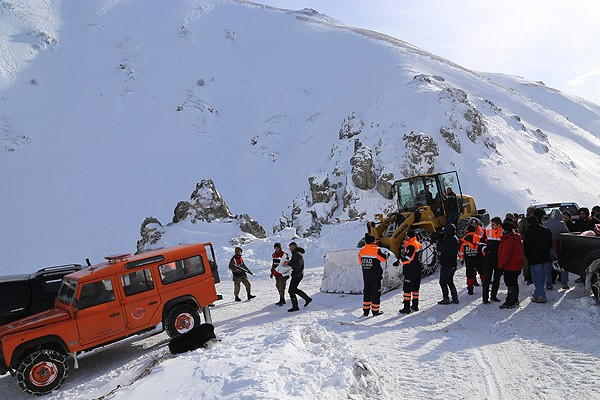 Trabzon&#039;da kurtarma çalışmaları sürüyor