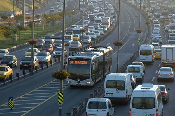 İstanbul&#039;da yaşayanlar yarın bu yollara dikkat