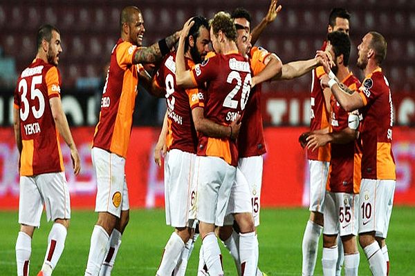 Galatasaray Trabzonspor&#039;u 4-1 mağlup etti