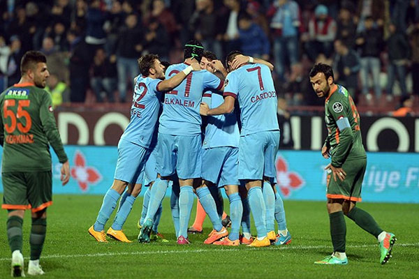 Trabzonspor 3 puanı 3 golle kaptı