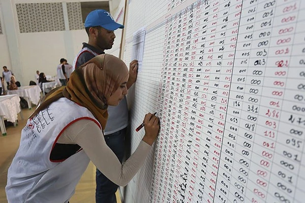 Tunus'ta parlamentonun dağılımı belli oldu