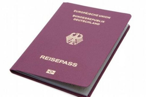 28 bin Türk’e Alman pasaportu