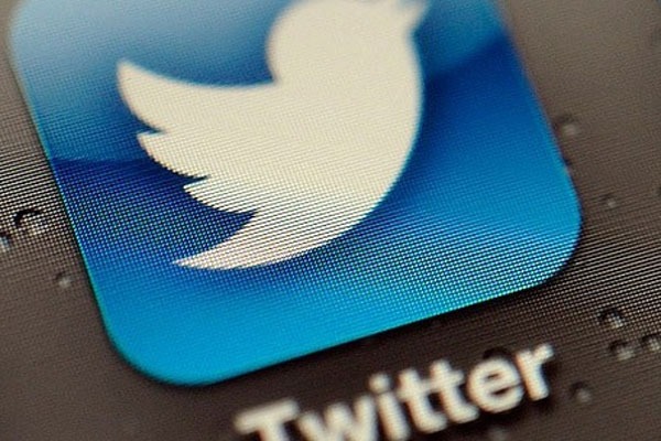 Twitter&#039;dan attığı mesaj yüzünden 8 hafta hapis aldı