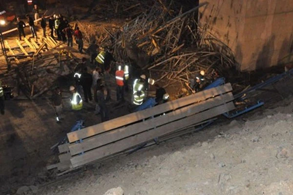 3. Köprü çalışmalarında göçük, 3 kişi öldü