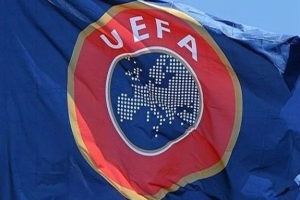 UEFA Galatasaray'ın cezasını açıkladı