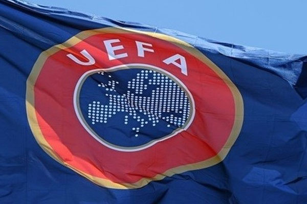 UEFA&#039;dan Galatasaray&#039;a 200 bin euro ceza