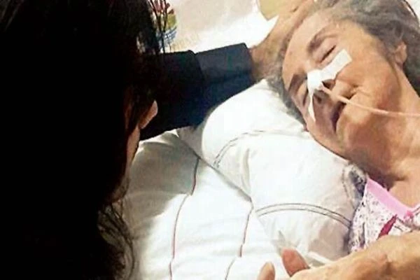 Usta sanatçının durumu ağır! Hastaneye kaldırıldı