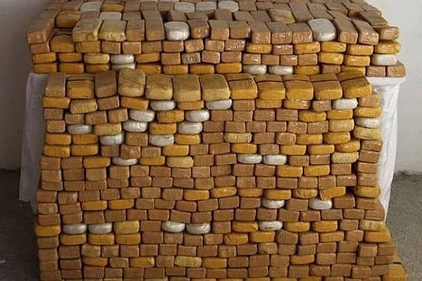 Şanlıurfa'da 1,5 ton esrar ele geçirildi