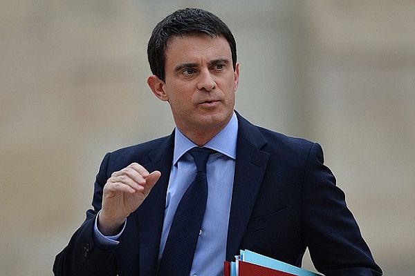 Fransa&#039;da Valls hükümeti güvenoyu aldı