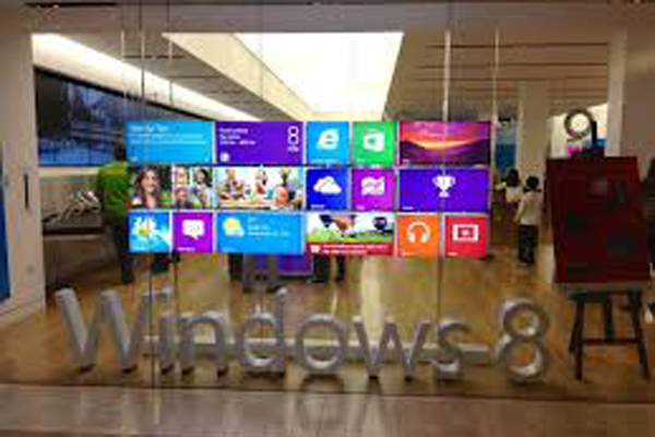 Microsoft 200 milyon Windows 8 sattı