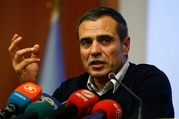 Ersun Yanal 'Seneye de buradayım'