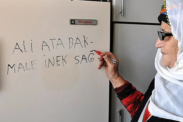 Ovacıklı ninelerin yazı tahtası, Buzdolabı