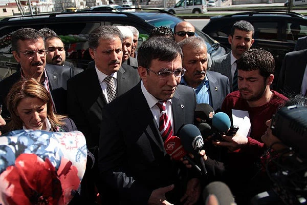 Yılmaz, 'En büyük sermayemiz genç nesiller'