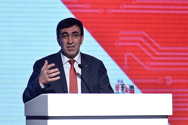 Bakan Yılmaz, 'Büyük potansiyelin harekete geçtiğini göreceğiz'