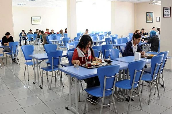 Yurtlardaki yemek saatleri uzatıldı