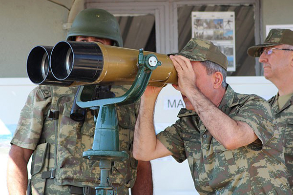 Orgeneral Akar&#039;dan sınır birliklerine ziyaret