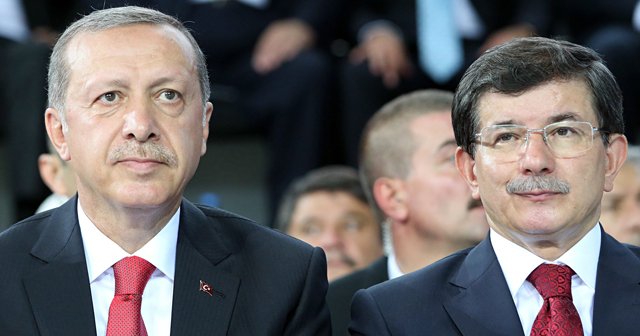 Erdoğan ve Davutoğlu&#039;na övgü, &#039;İkisi de mert insanmış&#039;