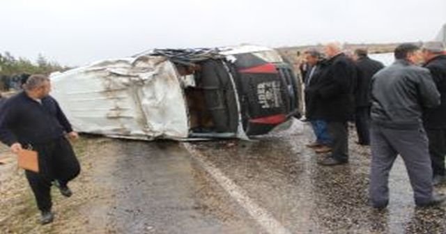 Gaziantep&#039;te kaza, 1 ölü, 8 yaralı