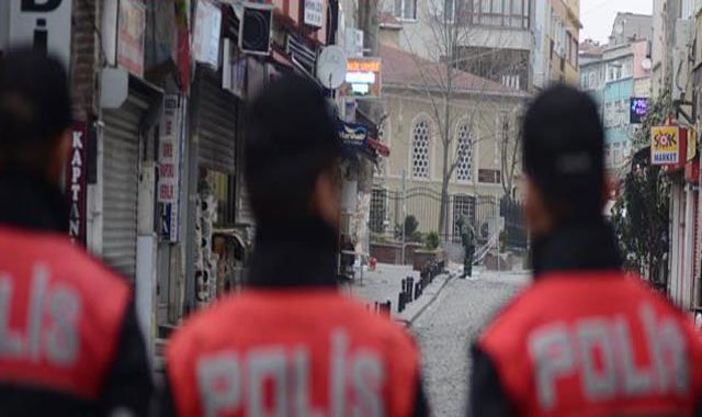 İstanbul&#039;da bombalı suikast timi kıskıvrak yakalandı