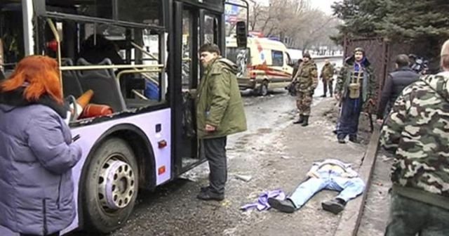 O ülkede otobüs durağına saldırı düzenlendi, 13 ölü