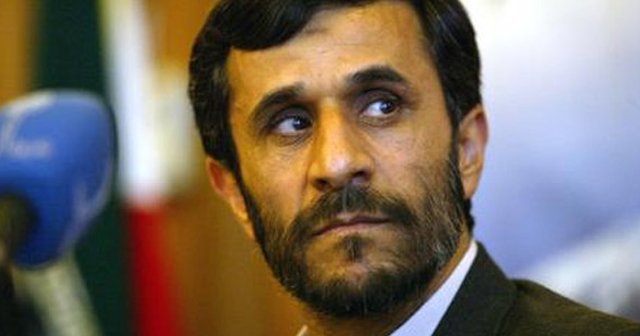 Ahmedinejad siyasete dönüyor! &#039;Yakında geliyoruz&#039;