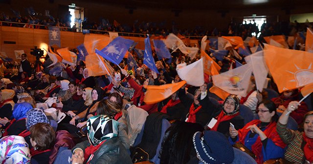 AK Parti İl Kadın Kollarına Nihal Gökten seçildi