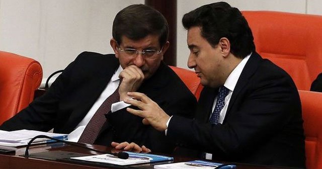 Ankara&#039;da Babacan ve Davutoğlu arasında görüşme