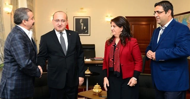 Başbakanlık'ta sürpriz görüşme