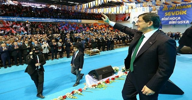 Davutoğlu, &#039;Anamuhalefet lideri misin, provokatör müsün&#039;