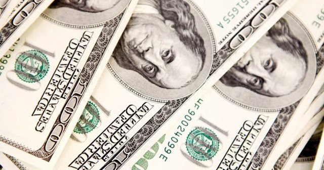 Dolar 2,45'in altında işlem görüyor