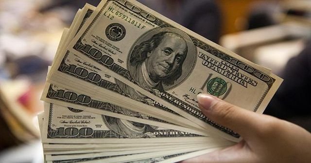 Dolar 2,47`nin altını gördü