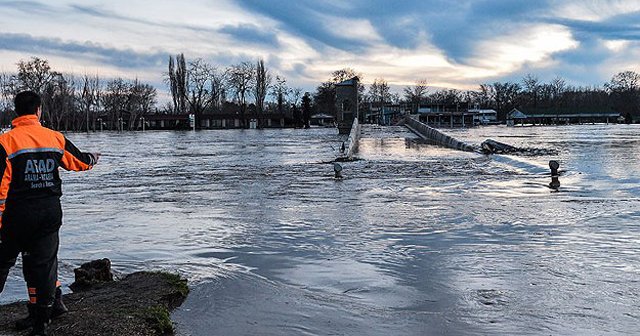 Edirne'de taşkında mahsur kalanlar tahliye edildi