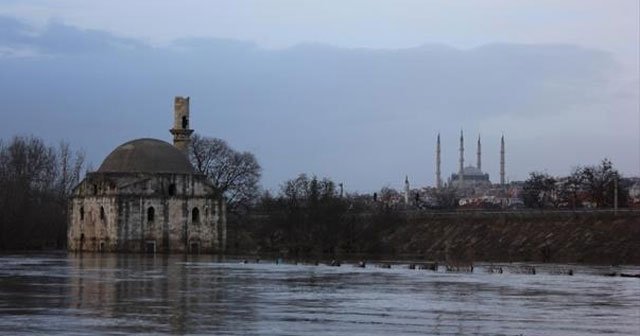 Edirne’deki taşkın nehirden görüntülendi