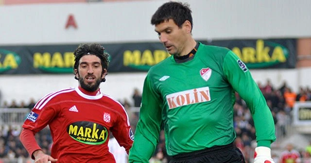 Elazığspor'da 6 isim gönderildi