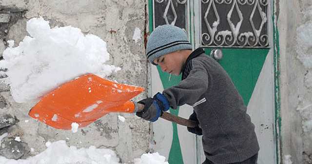 Erzurum&#039;da öğrenciler eğitime başlayamadı