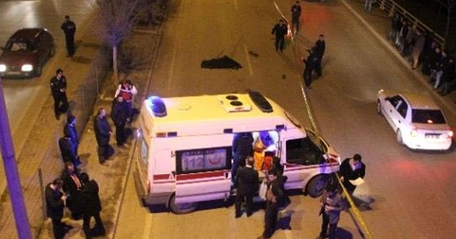 Eşinin mesajlarını görünce köprüden atladı