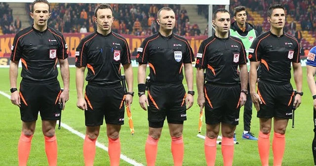 Hakemler TT Arena'da bir ilki yaşadı