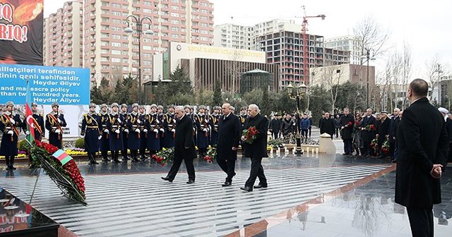 Hocalı Katliamı Bakü&#039;de resmi törenle anıldı