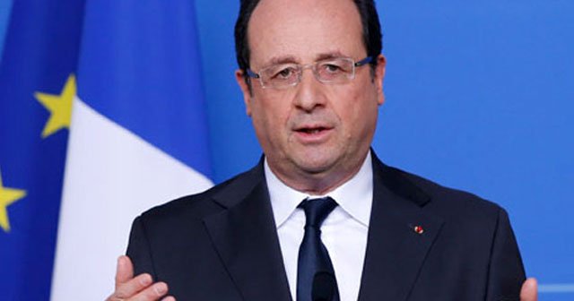 Hollande, Esad’la görüşen Fransız parlamenterleri kınadı