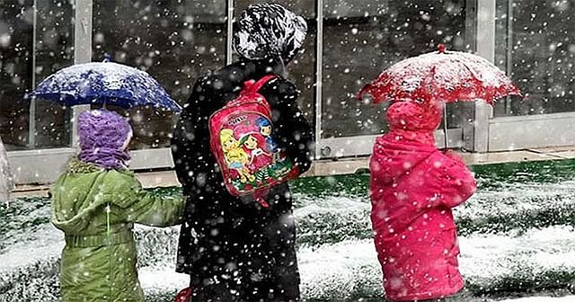 İstanbul&#039;da eğitime kar engeli