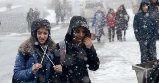 İstanbul&#039;da hangi üniversiteler bugün tatil? 18 Şubat kar tatili olan iller