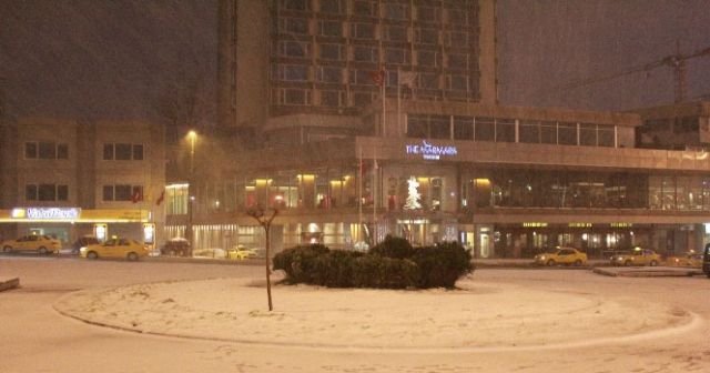 İstanbul’da kar kalınlığı 40 santim olarak ölçüldü