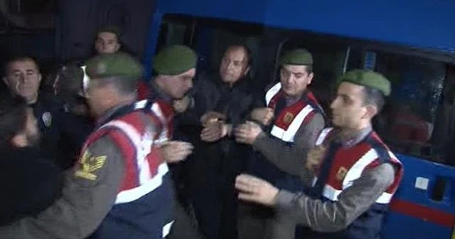 Katil zanlısına linç girişimi